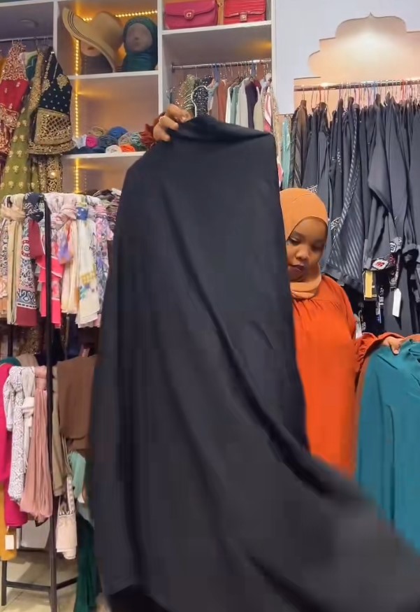 Jilbab nziza kandi zigezweho ziri kugiciro utasanga ahandi #7